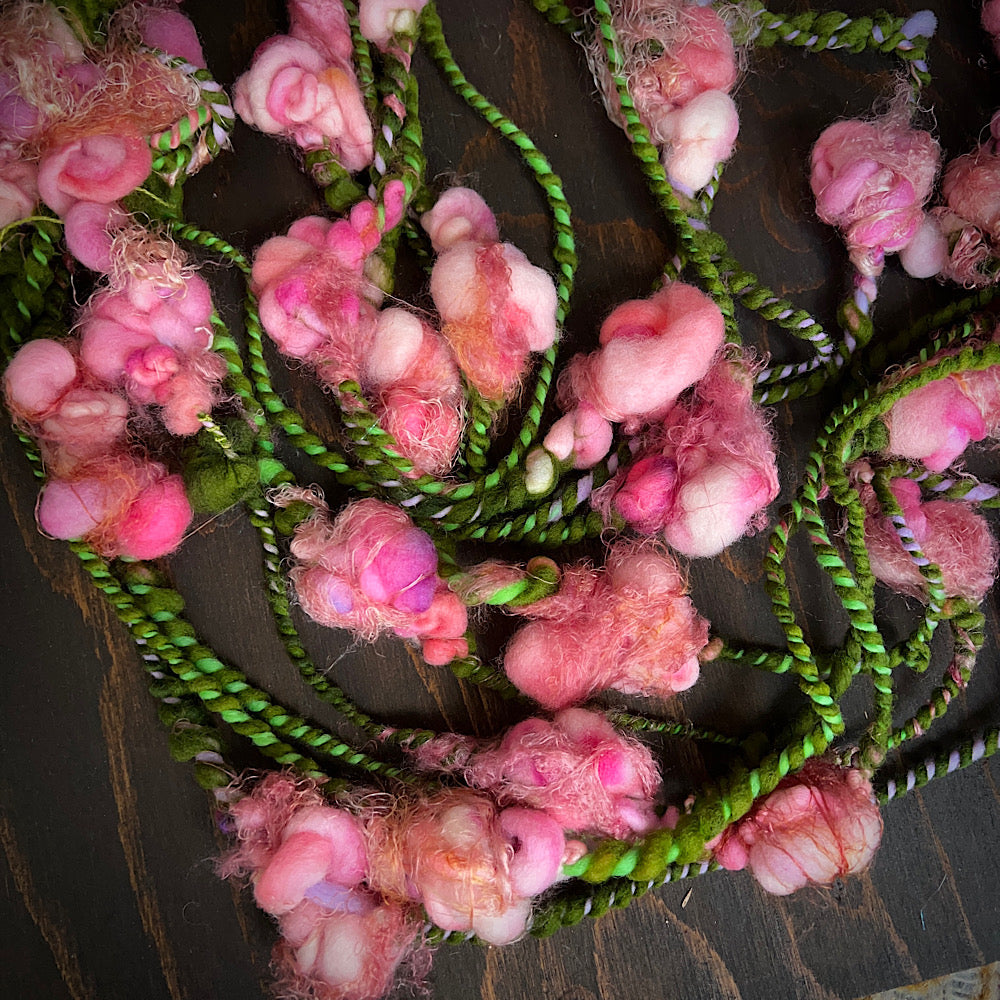 Art yarn for weaving