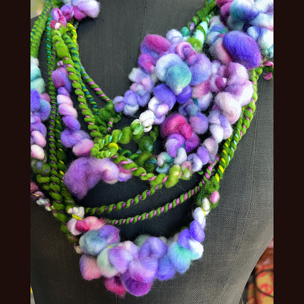 Art yarn for weaving