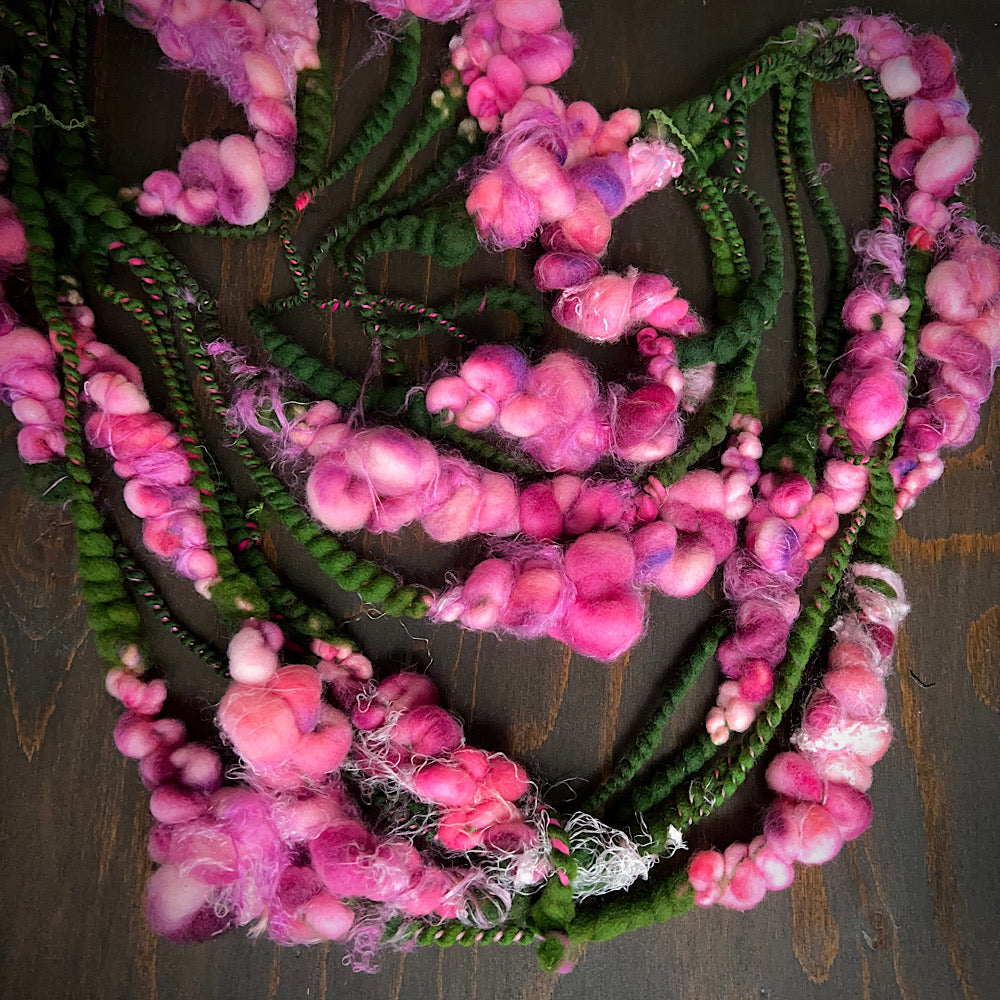 Art yarn for weaving