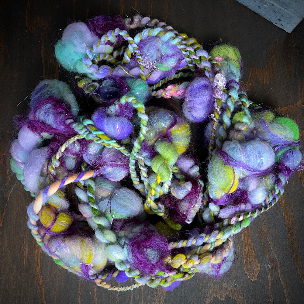 Art yarn for weaving