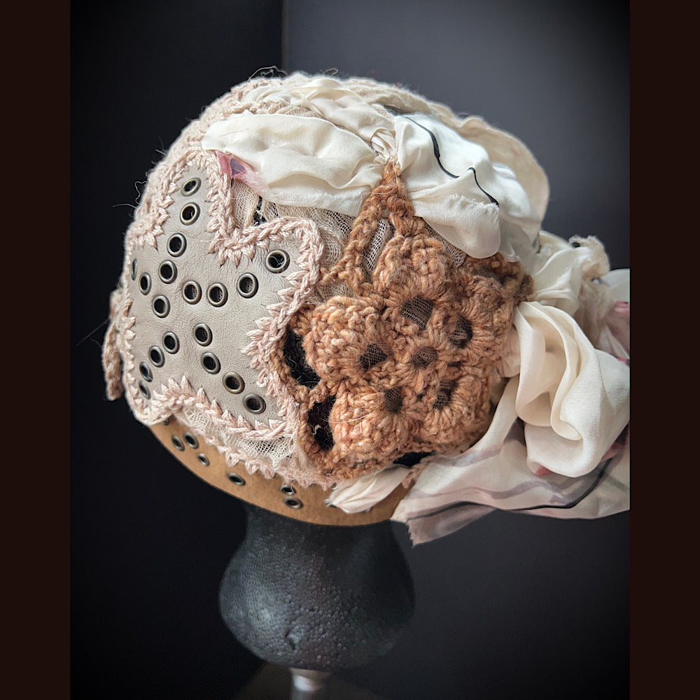 Starfish hat / Leather silk and crochet/ size small