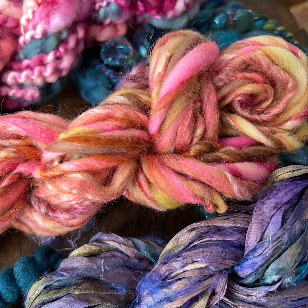 Art yarns weaving or knitting set 4.9 OZ