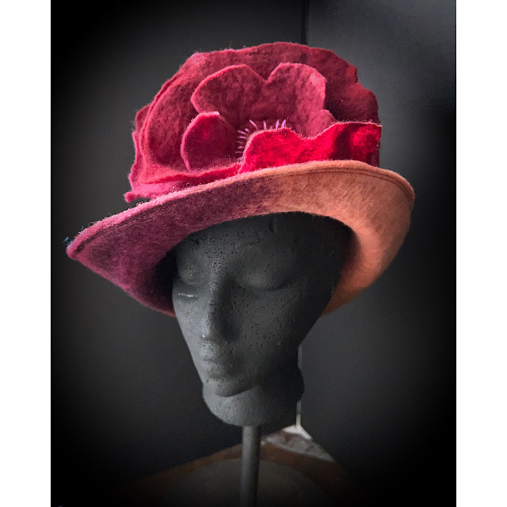 Felted top hat with rose - 23.5”