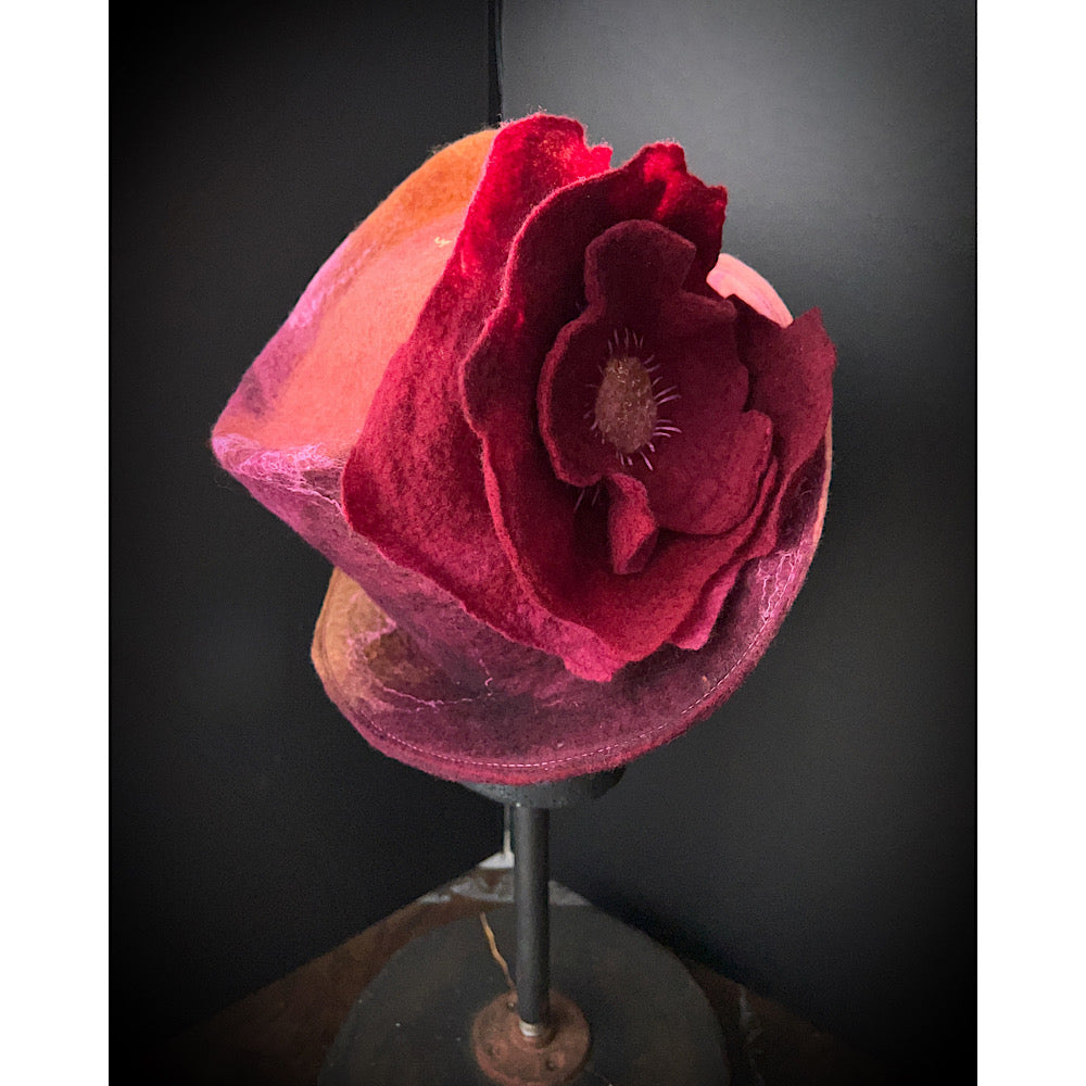 Felted top hat with rose - 23.5”