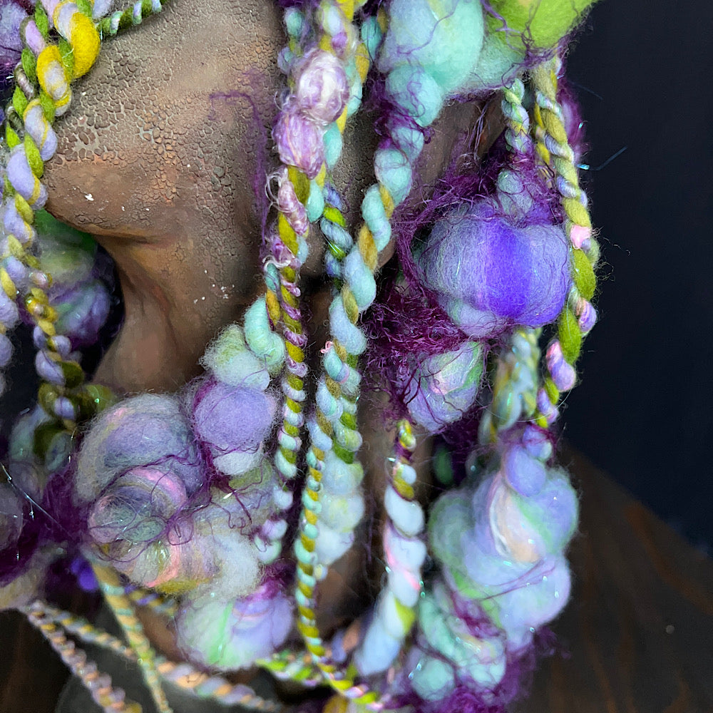 Art yarn for weaving