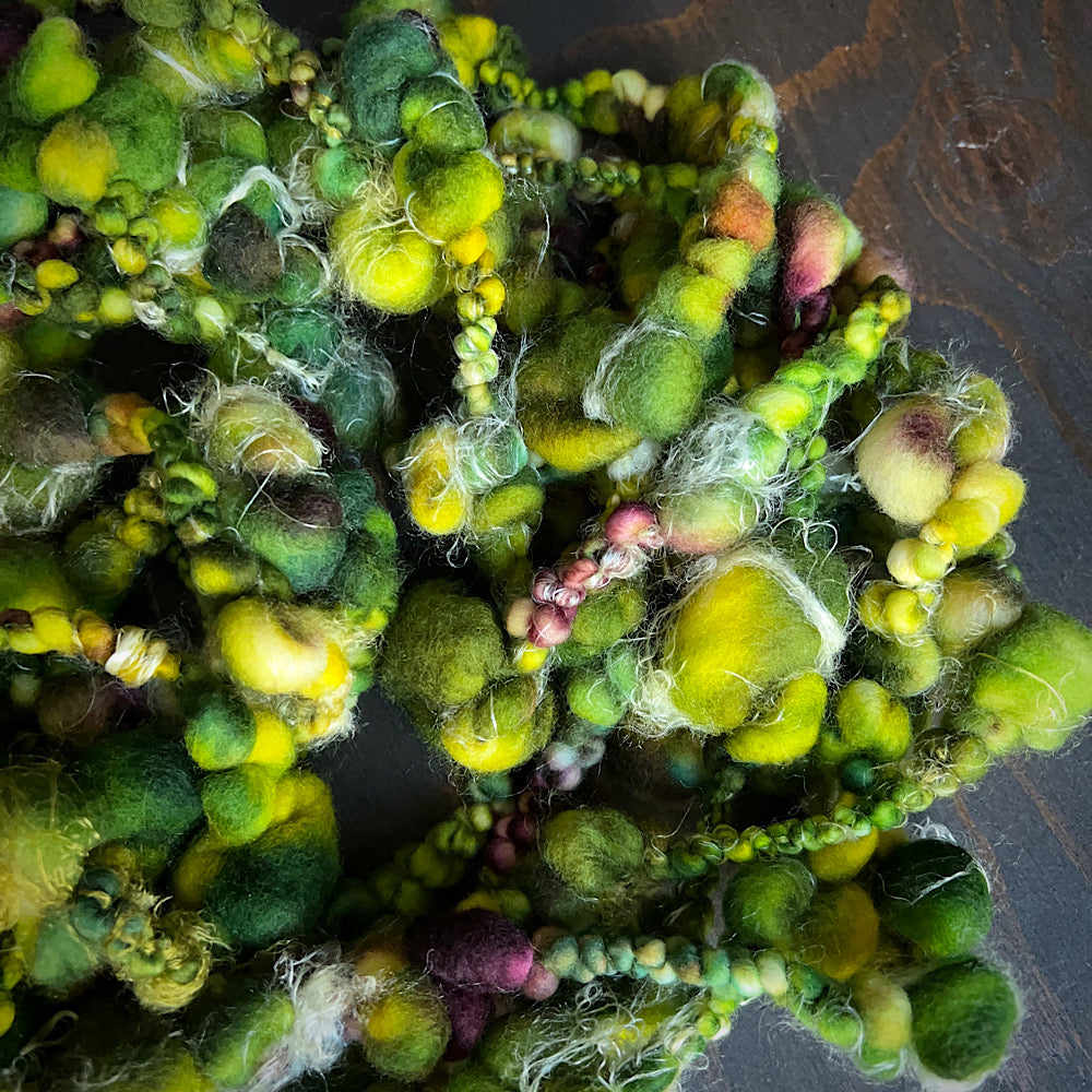 Art yarn for weaving