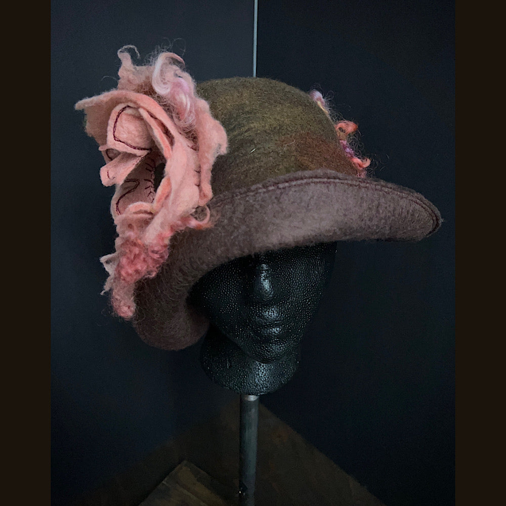 Felted flapper’s hat- 23.5”