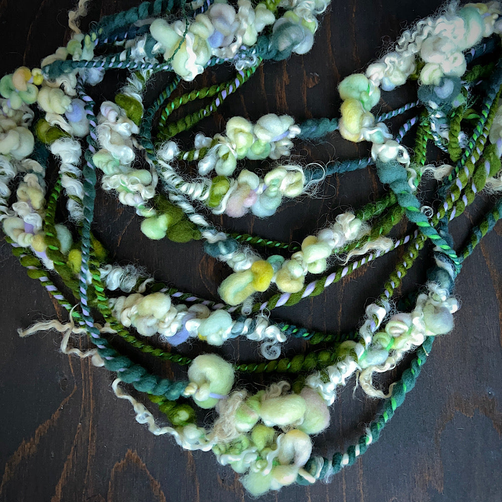 Art yarn for weaving