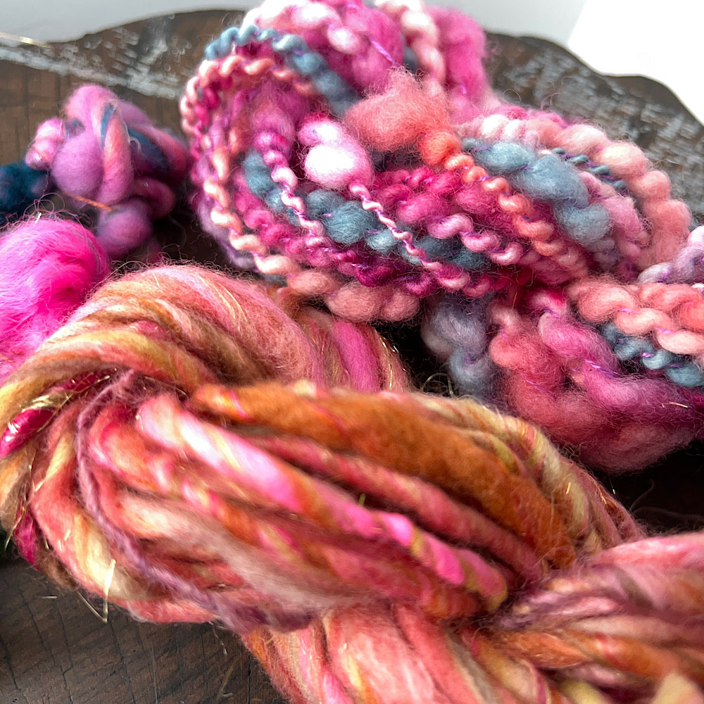 Art yarns weaving or knitting set 4.9 OZ