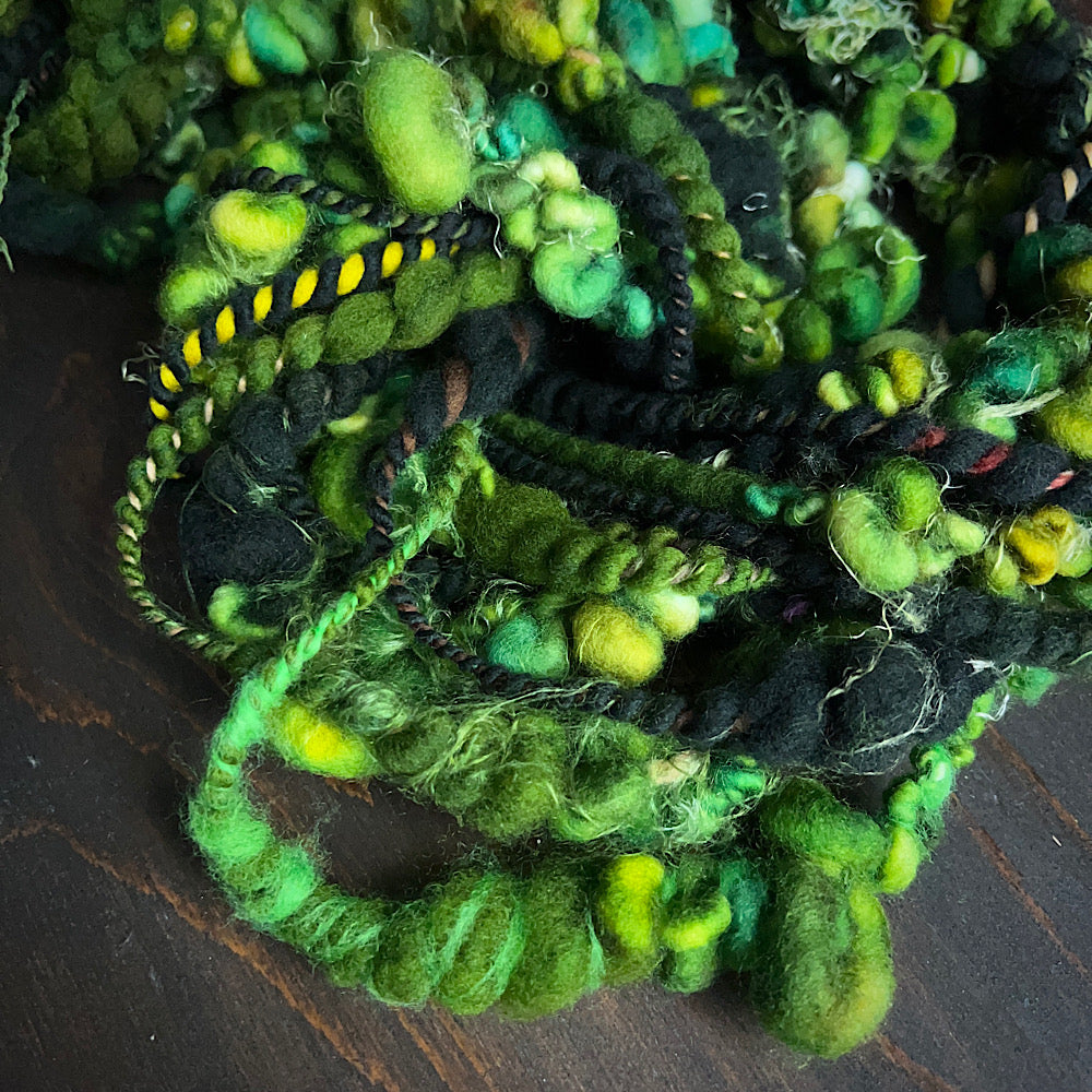 Art yarn for weaving