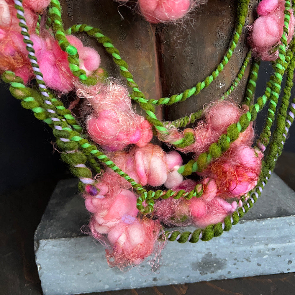 Art yarn for weaving