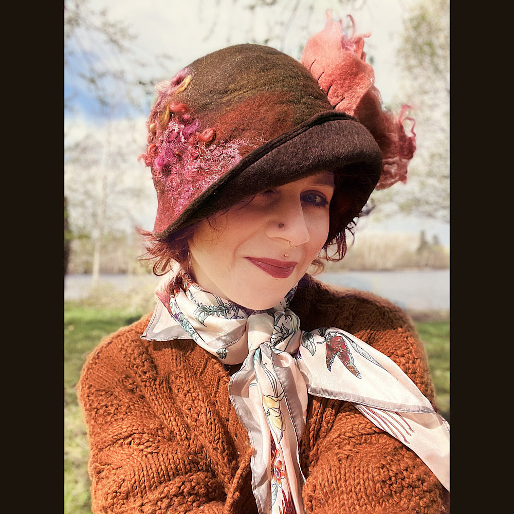 Felted flapper’s hat- 23.5”