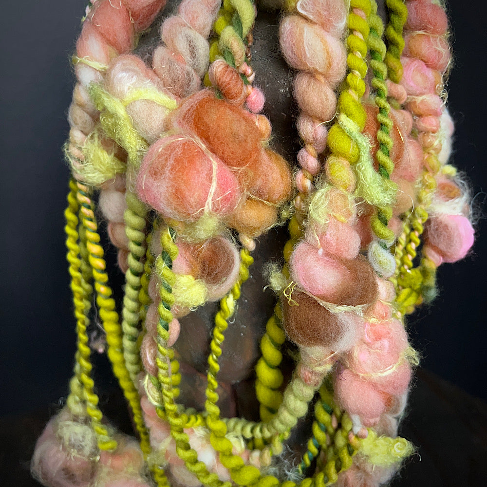 Art yarn for weaving