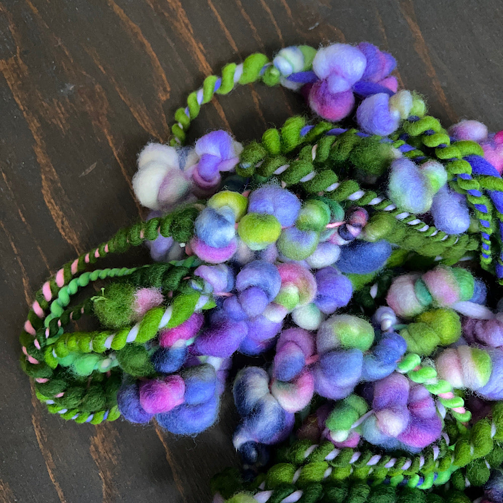 Art yarn for weaving