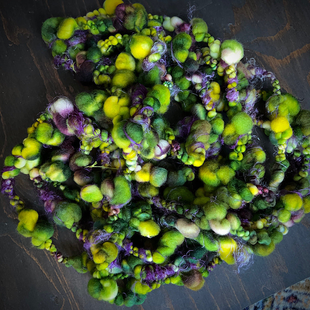 Art yarn for weaving