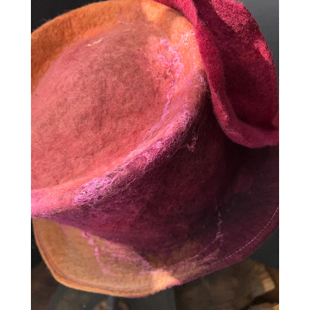 Felted top hat with rose - 23.5”