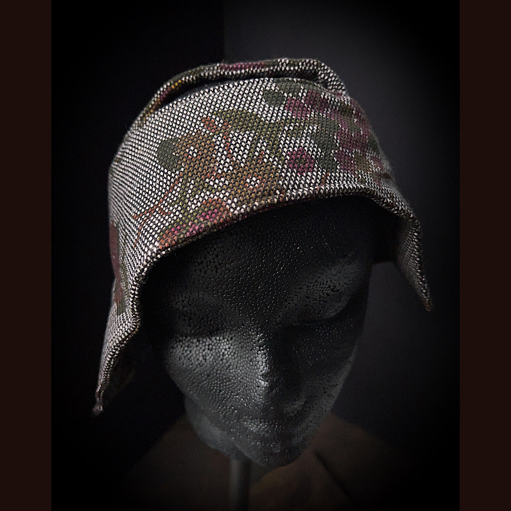 Peekaboo cloche hat / size medium large 23.5”