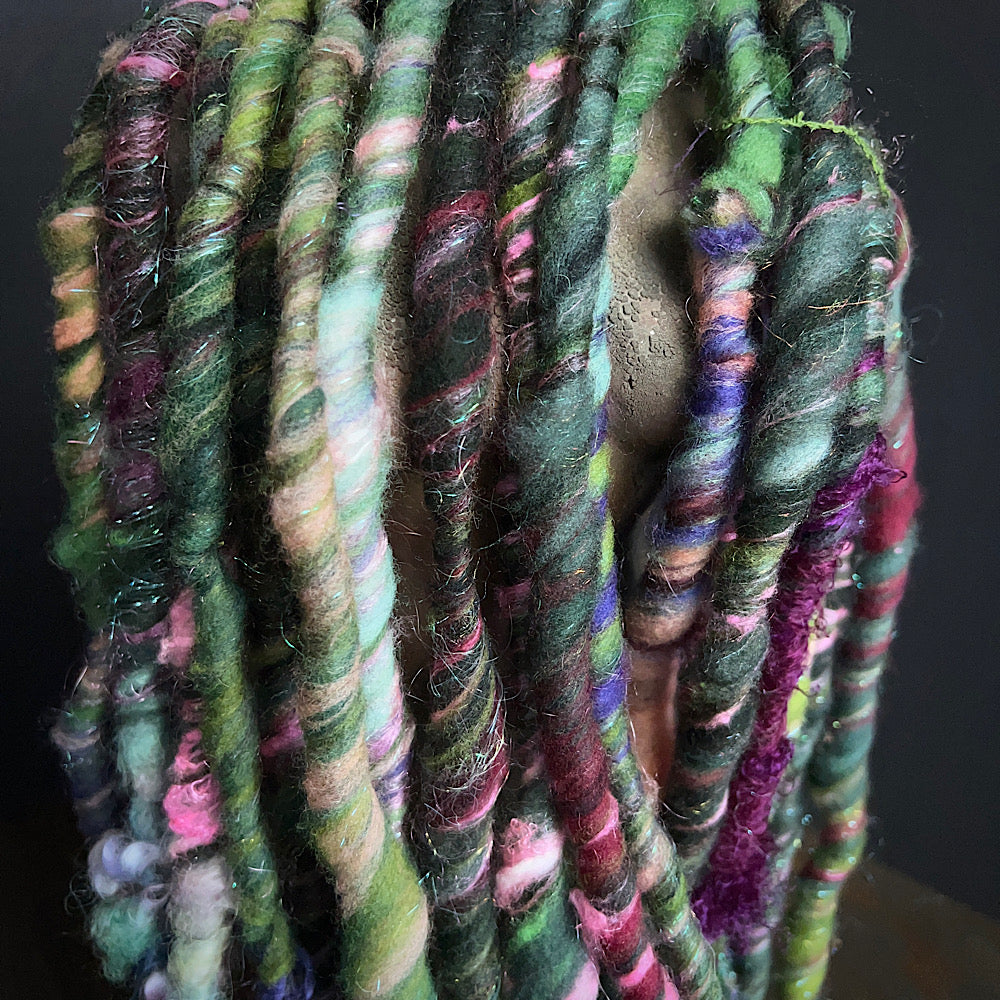 Art yarn for weaving or knitting