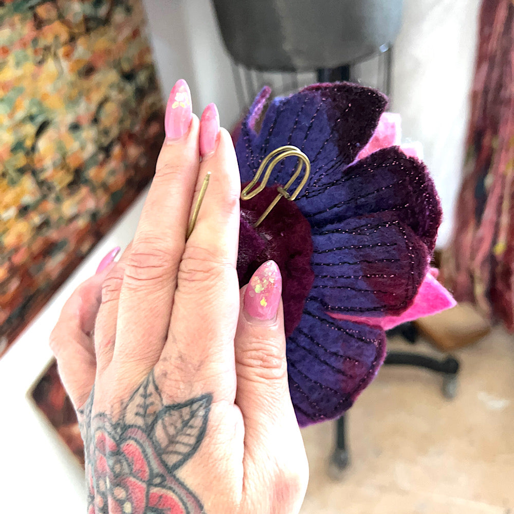 Large Felted anemone flower brooch