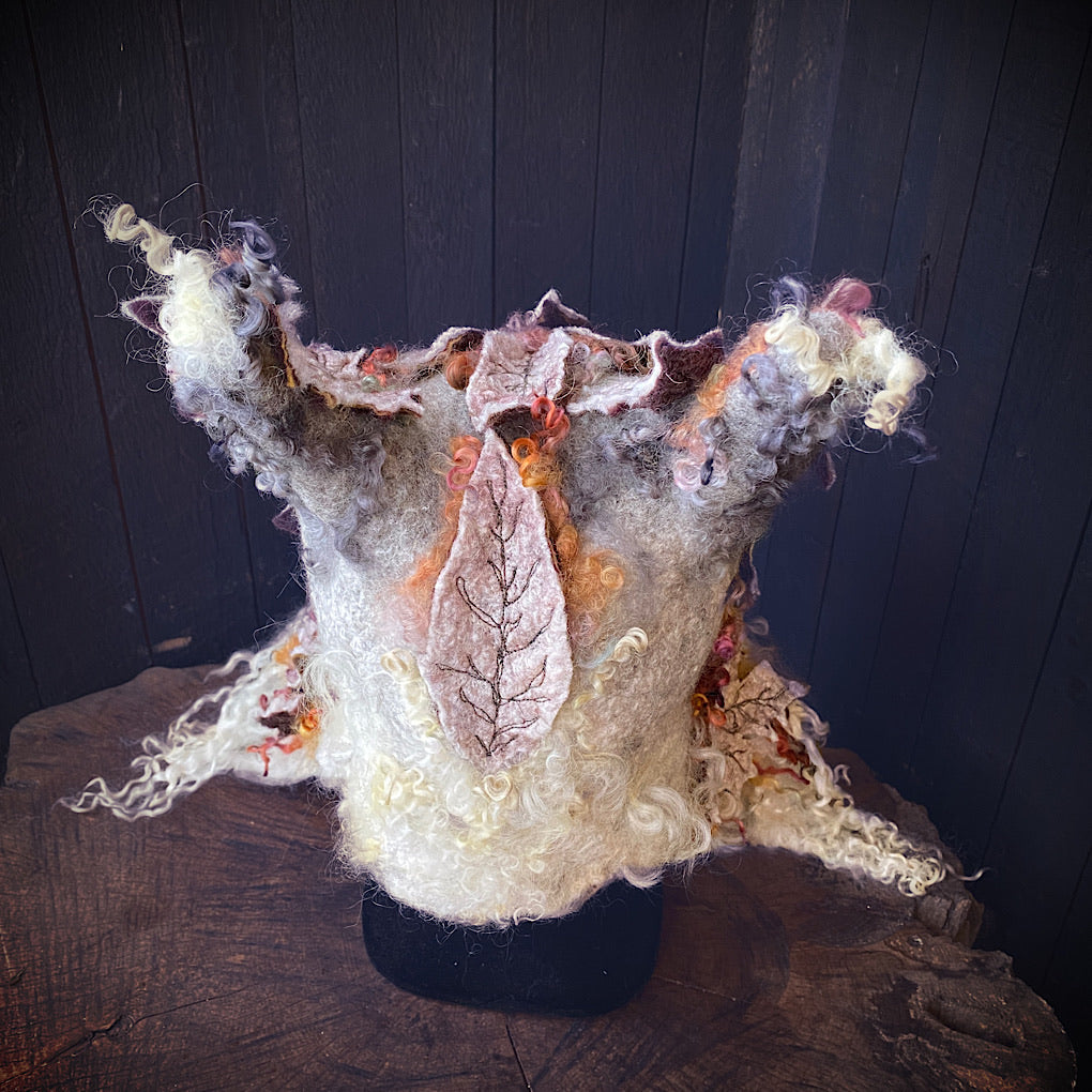 L’esprit des bois felted hood