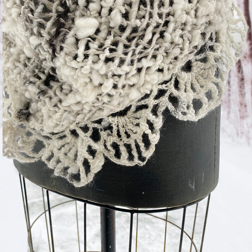 Snow White shawl with lace