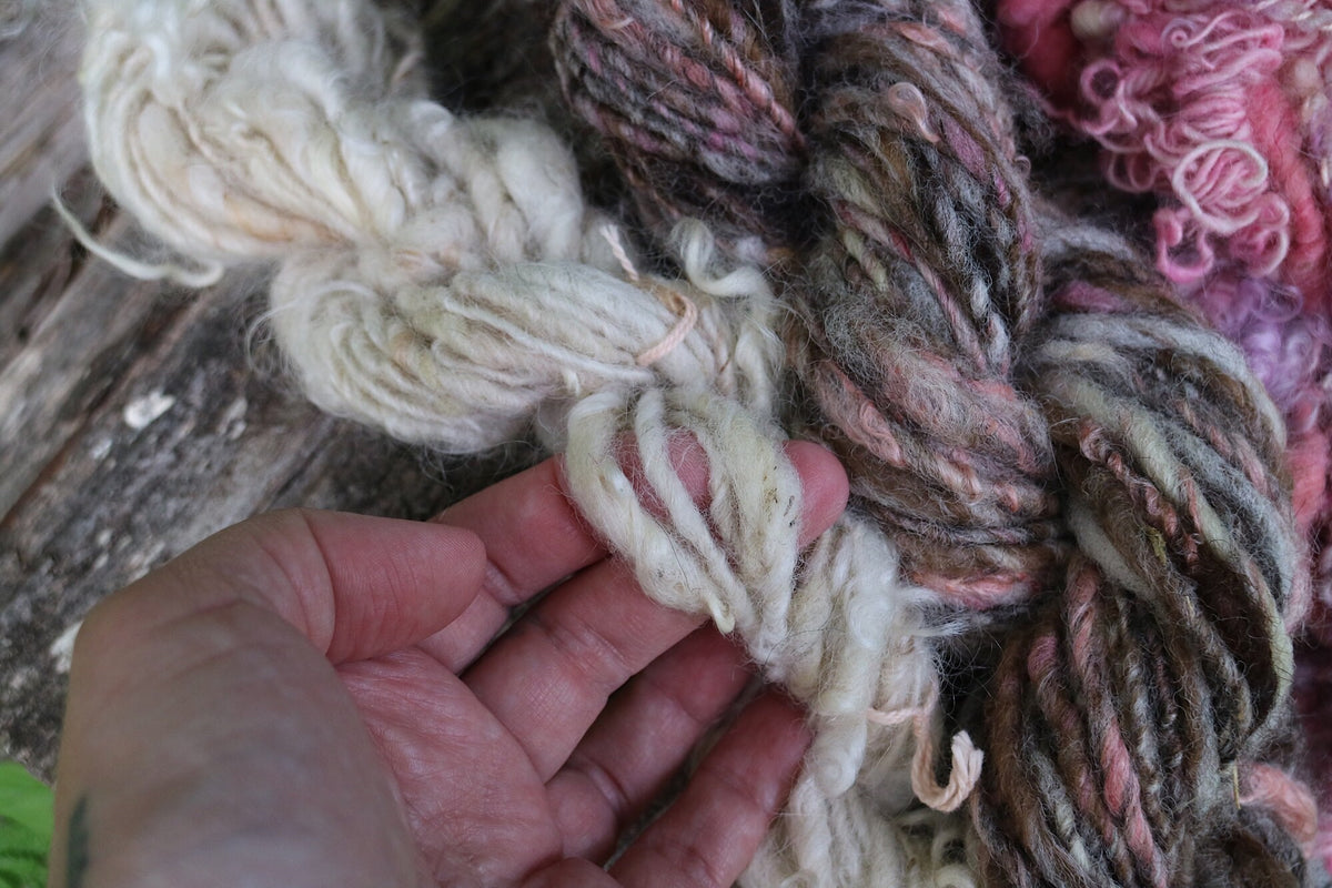 3 mini hand spun skeins kit - brown and pink - 100 grams - Mynoush