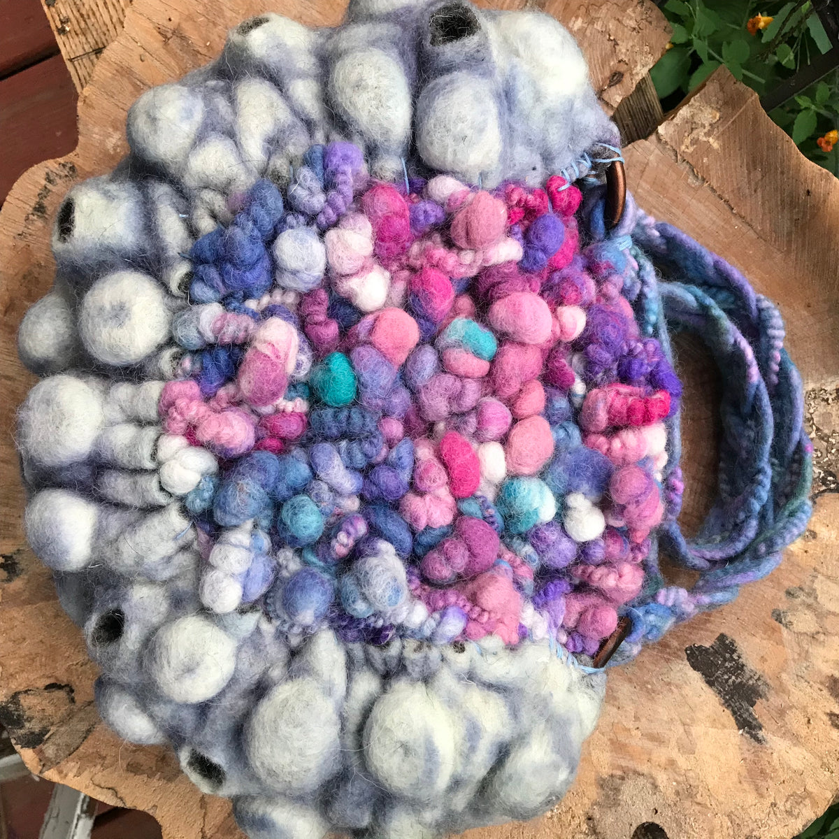 Blue Felted handbag prototype II - Mynoush