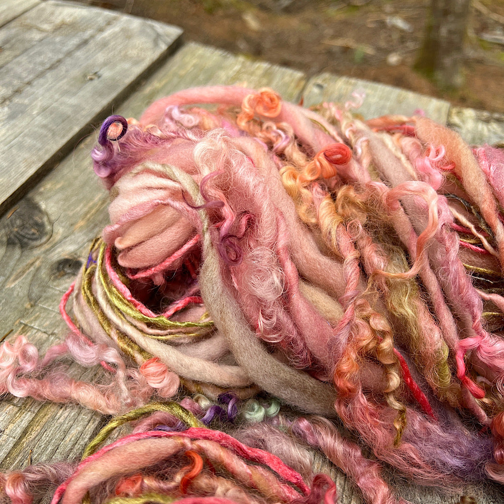 Lost roses - single art yarn