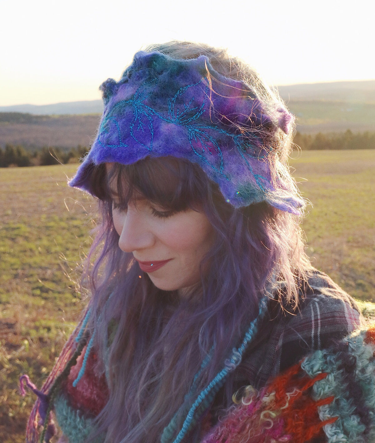 Purple felted headband with embroidery - Mynoush