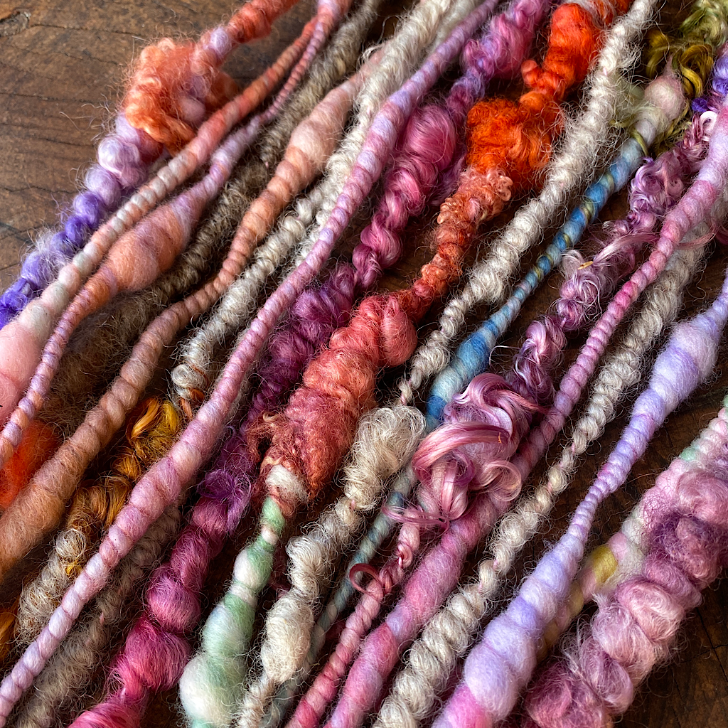 Golden rose Art yarn 2