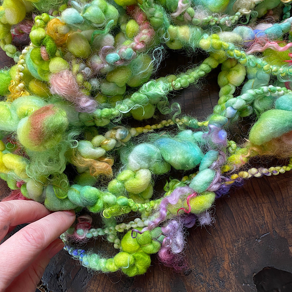 Frais du jardin Jumbo boucle Art yarn with locks