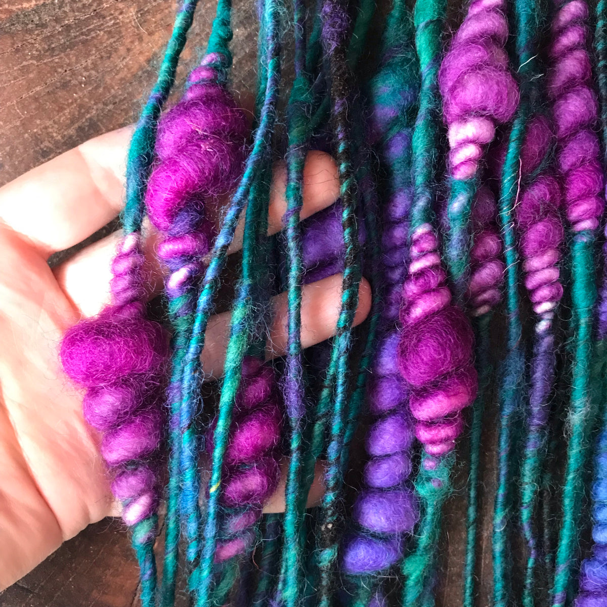 RESERVE Louise D. Teal purple art yarn 100g 31y - Mynoush