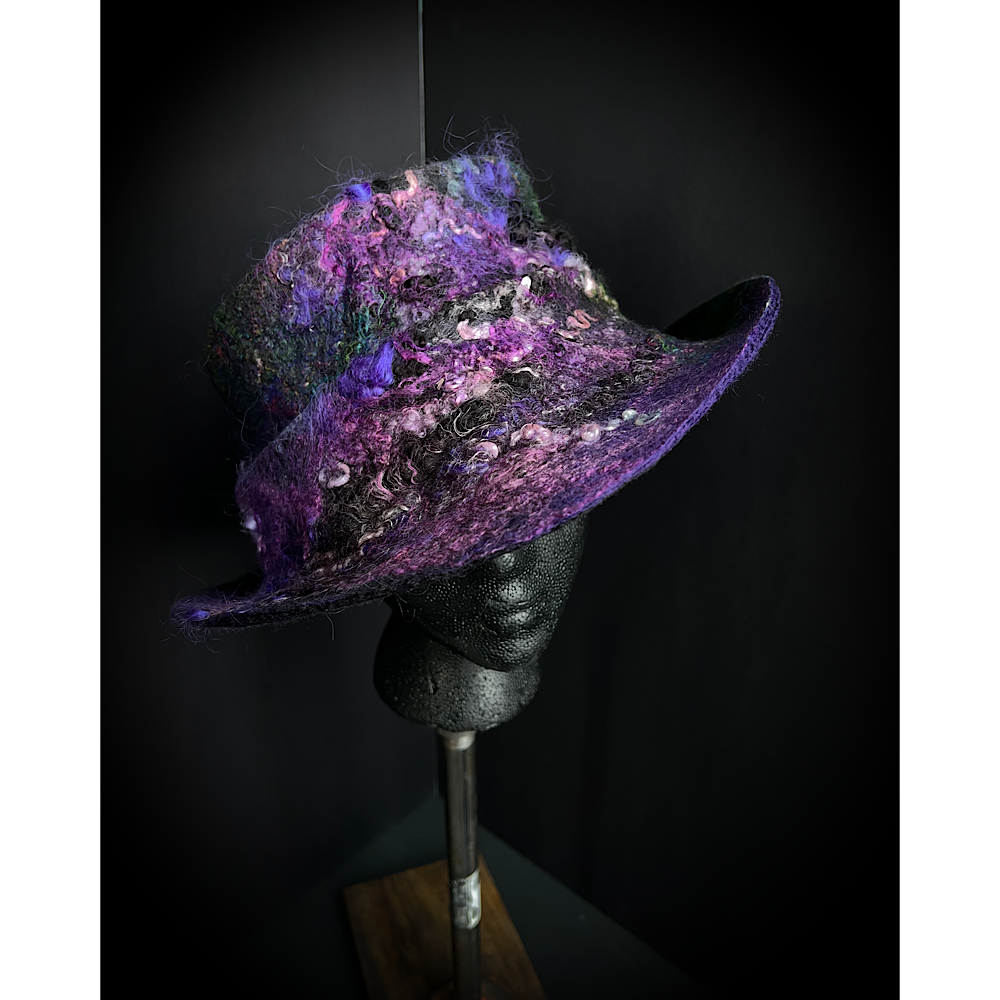 Felted hat- 24.5”