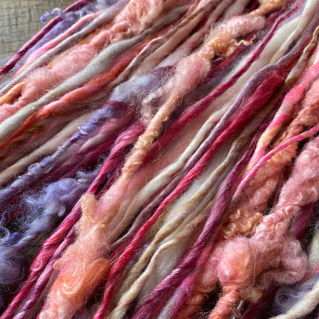 Jardin de rose knitting yarn