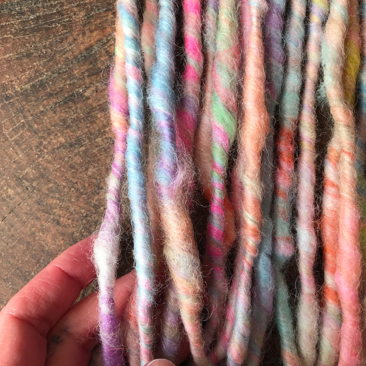 Rainbow  hand spun yarn 100g - Mynoush