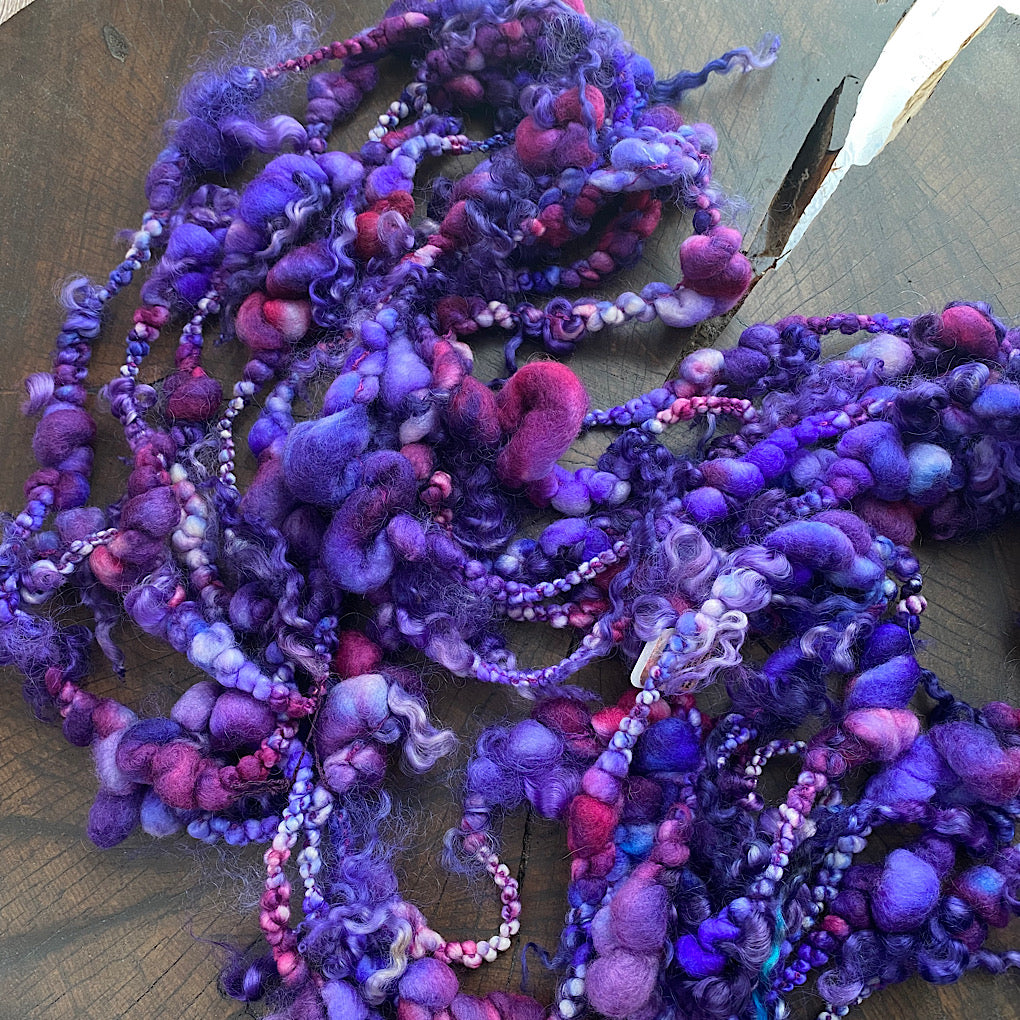 The Purple one - Jumbo boucle Art yarn