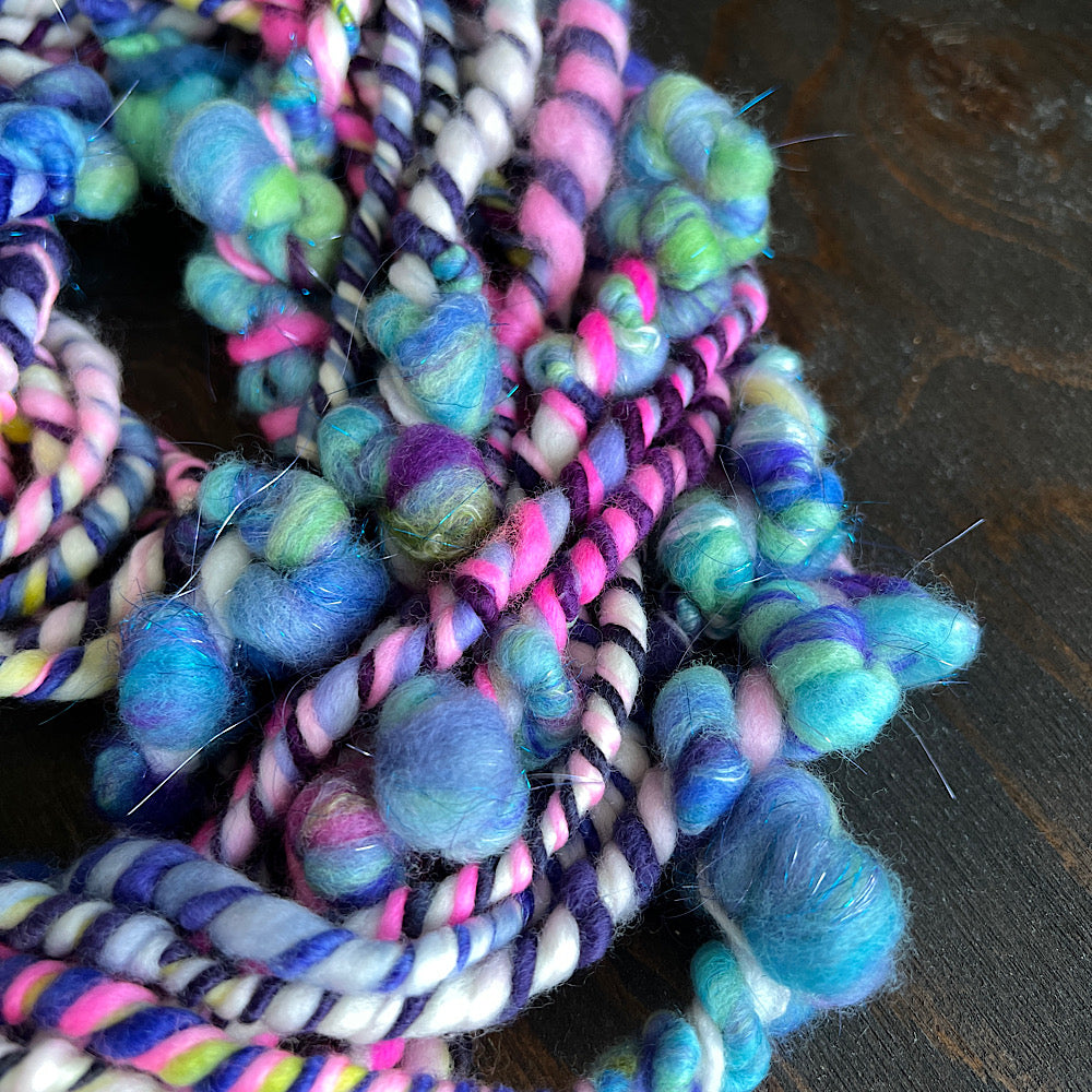 Iris jumbo weaving art yarn