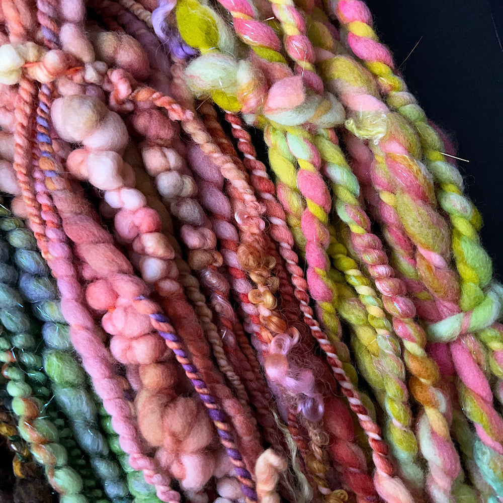 Mini art yarns assortment for weaving