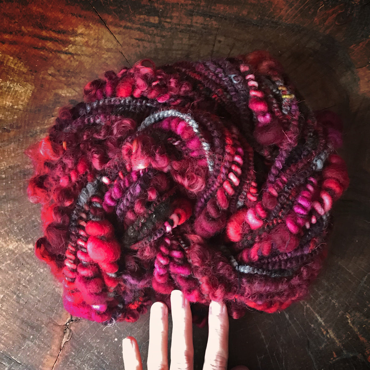 Burgundy art yarn 100g 33y - Mynoush