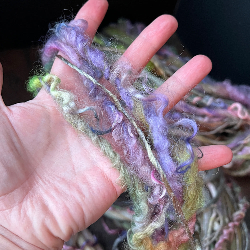 A fairy breath art yarn single
