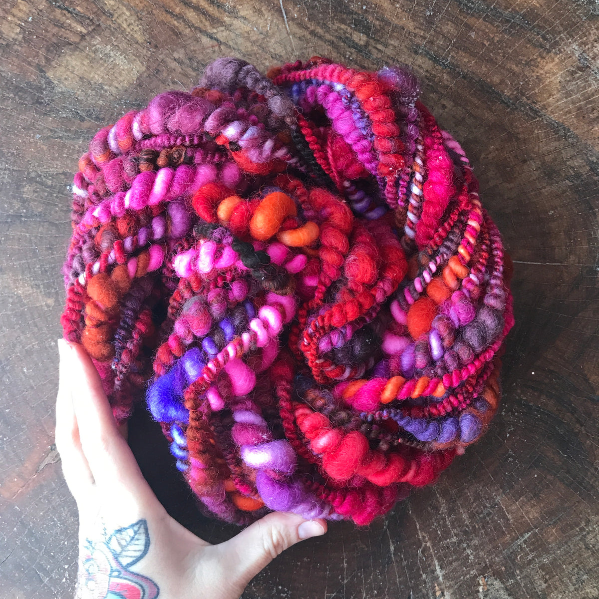 Red art yarn 100g - Mynoush