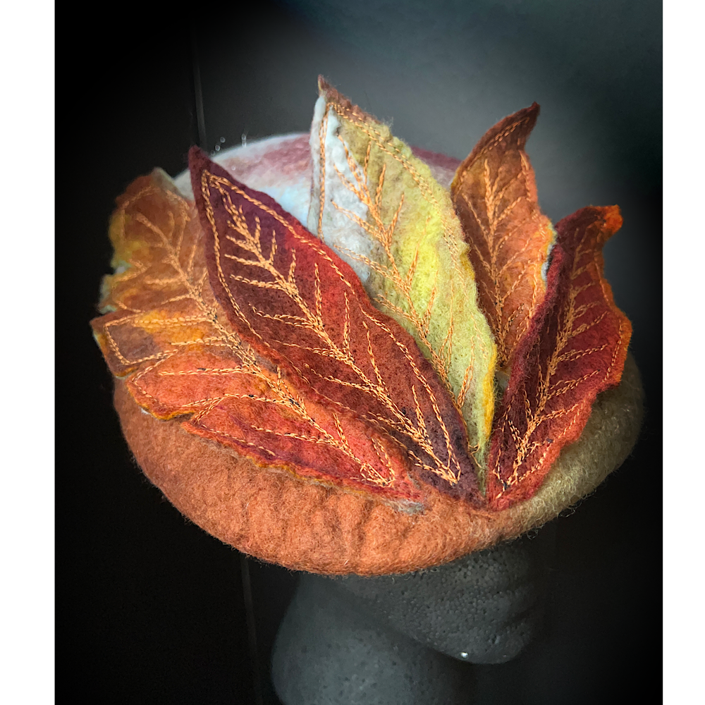 Felted beret with leaves size 22“ 1/2 small