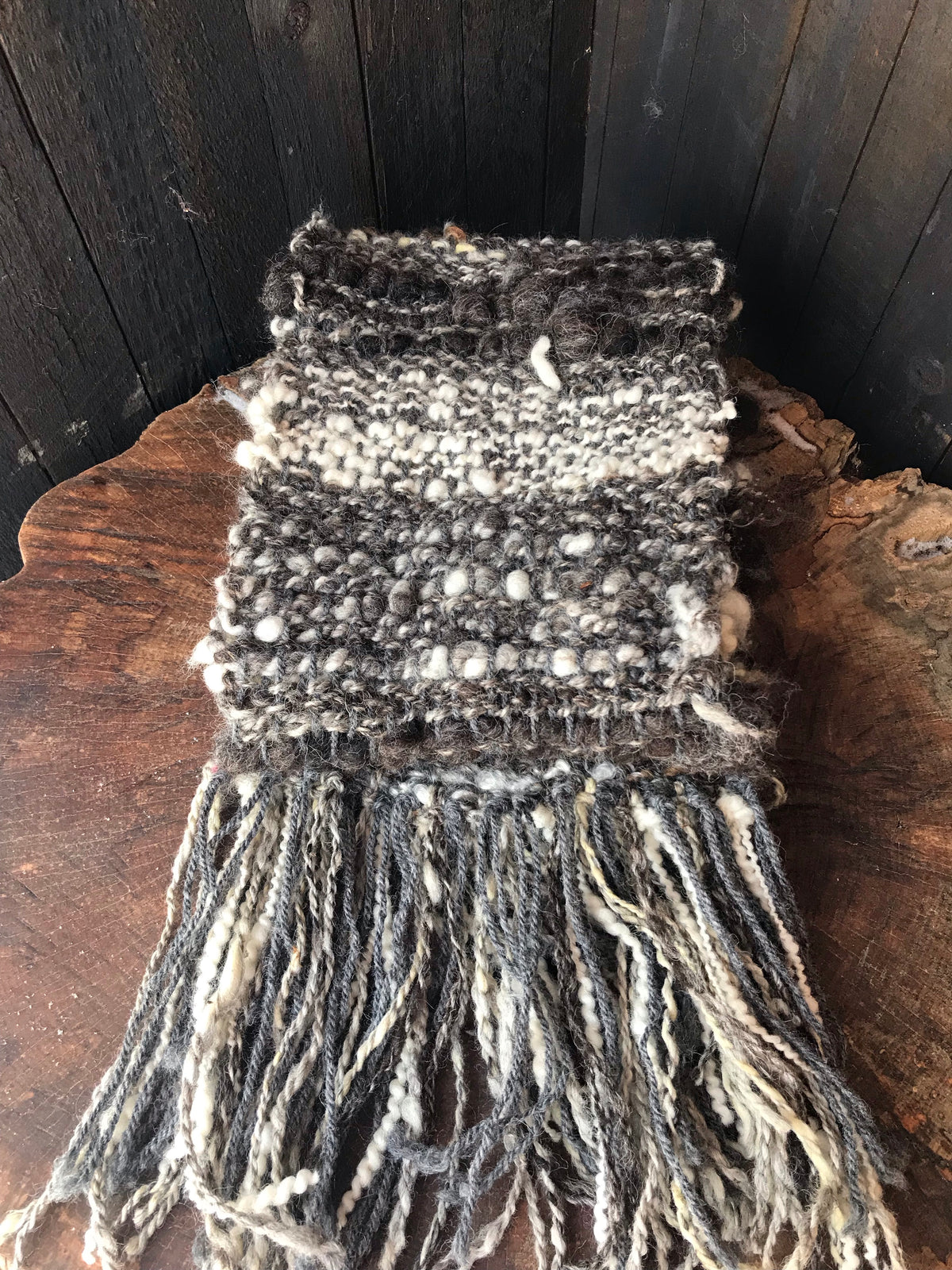 Unisex classic natural grey scarf 100% Wool Hand woven 82”x 8”|Foulard unisexe gris 100% laine tissé main 82”x8” - Mynoush