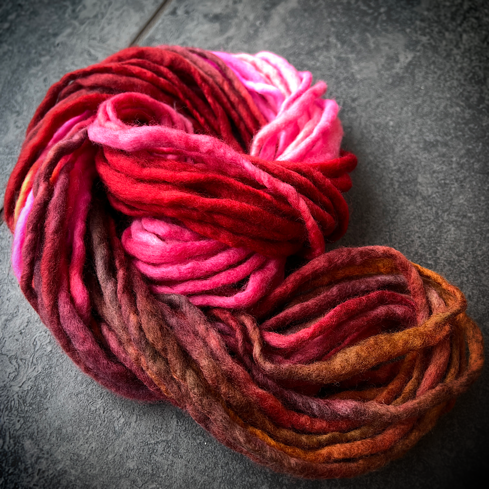 Weaving set of handspun yarns