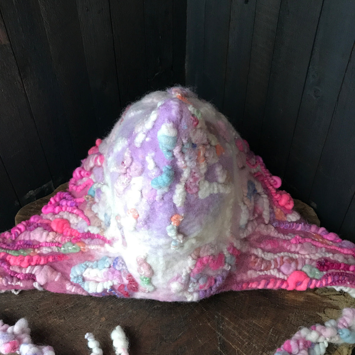 Pink felted hood Capuche rose en feutre - Mynoush