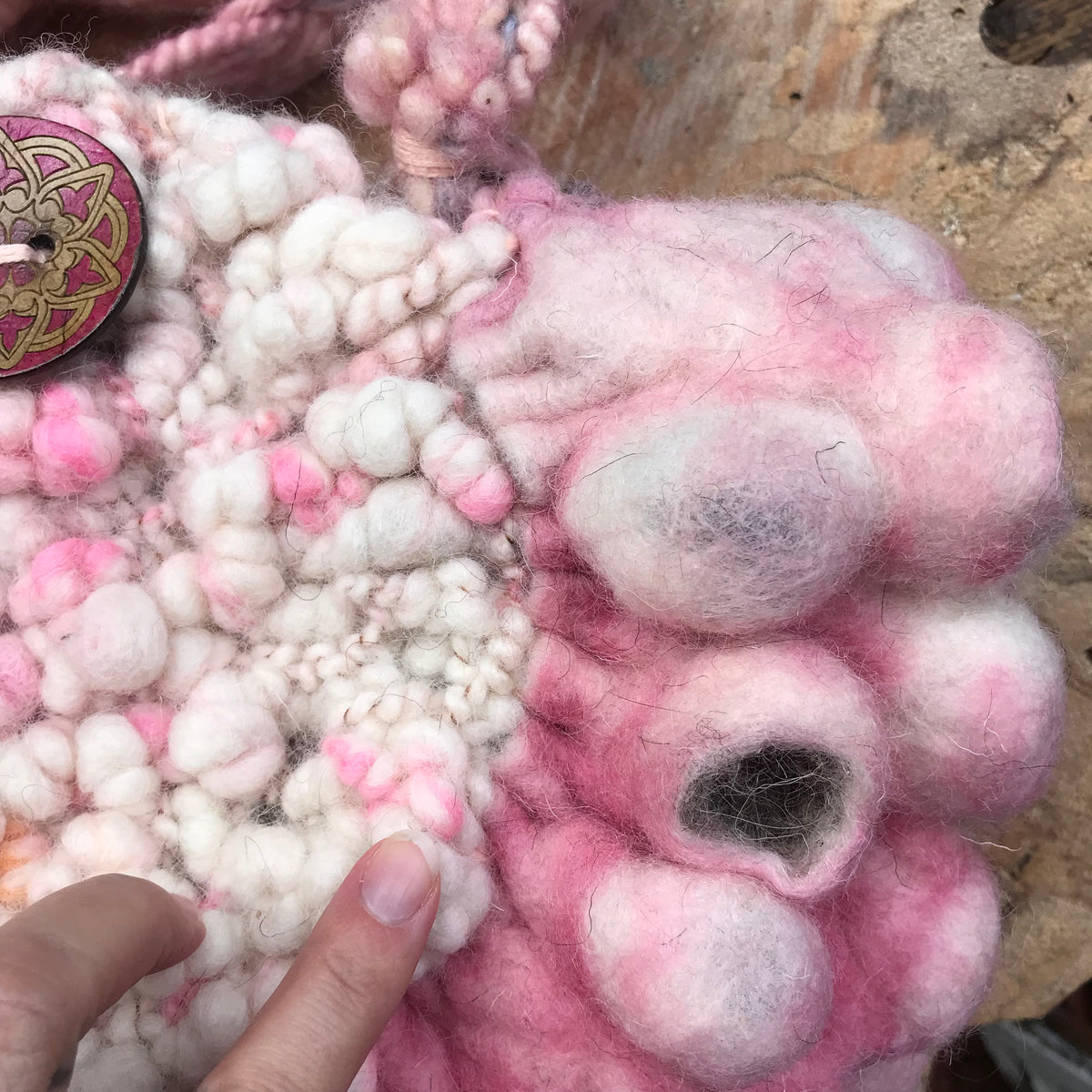Pink Felted handbag | Sac en feutre - Mynoush