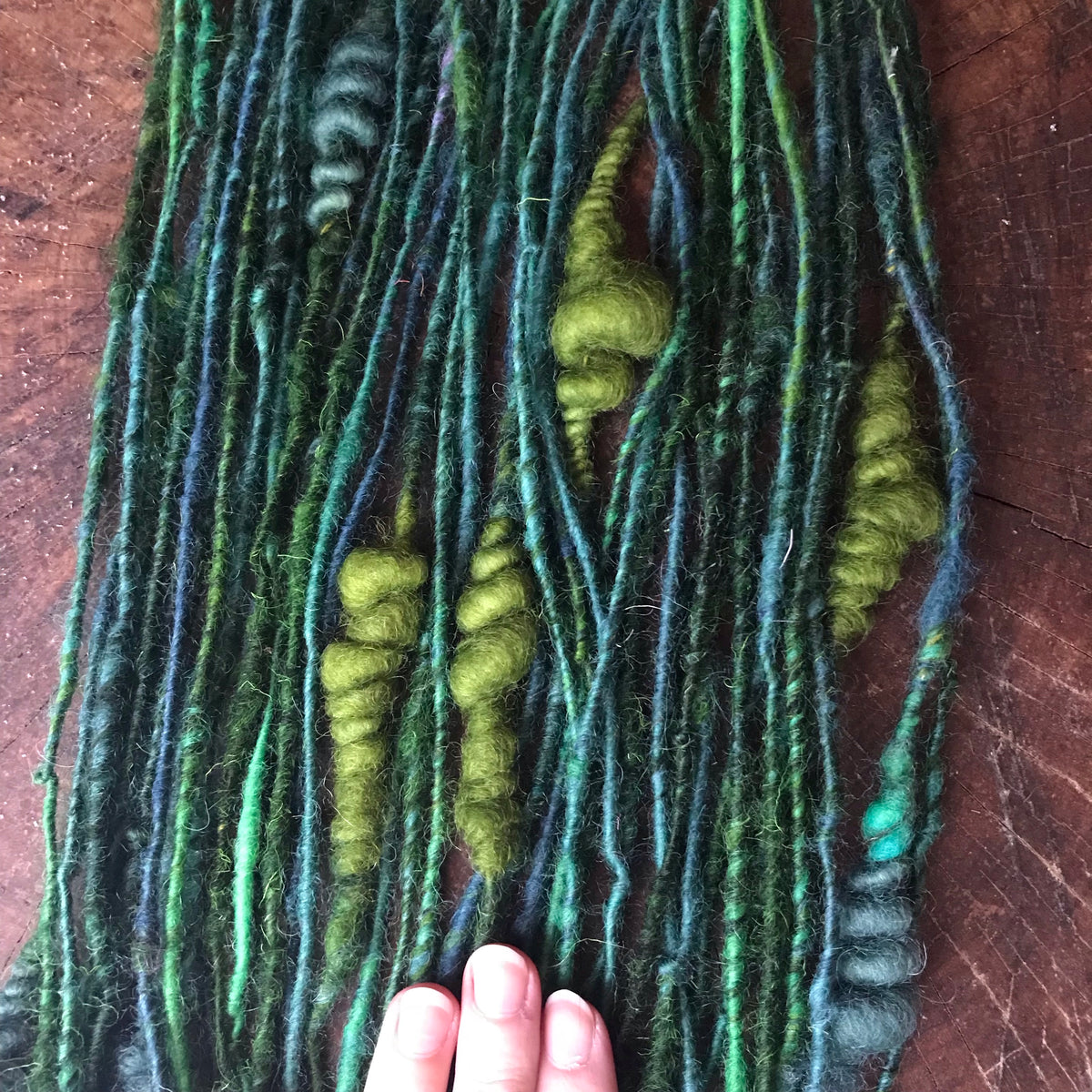 Green  art yarn yarn 70g - Mynoush