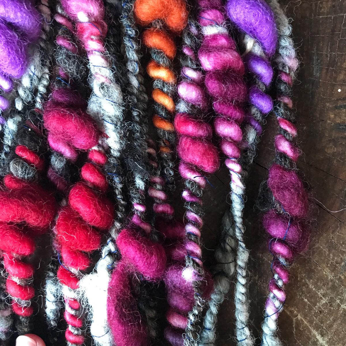 Grey  art yarn 100g 15y - Mynoush