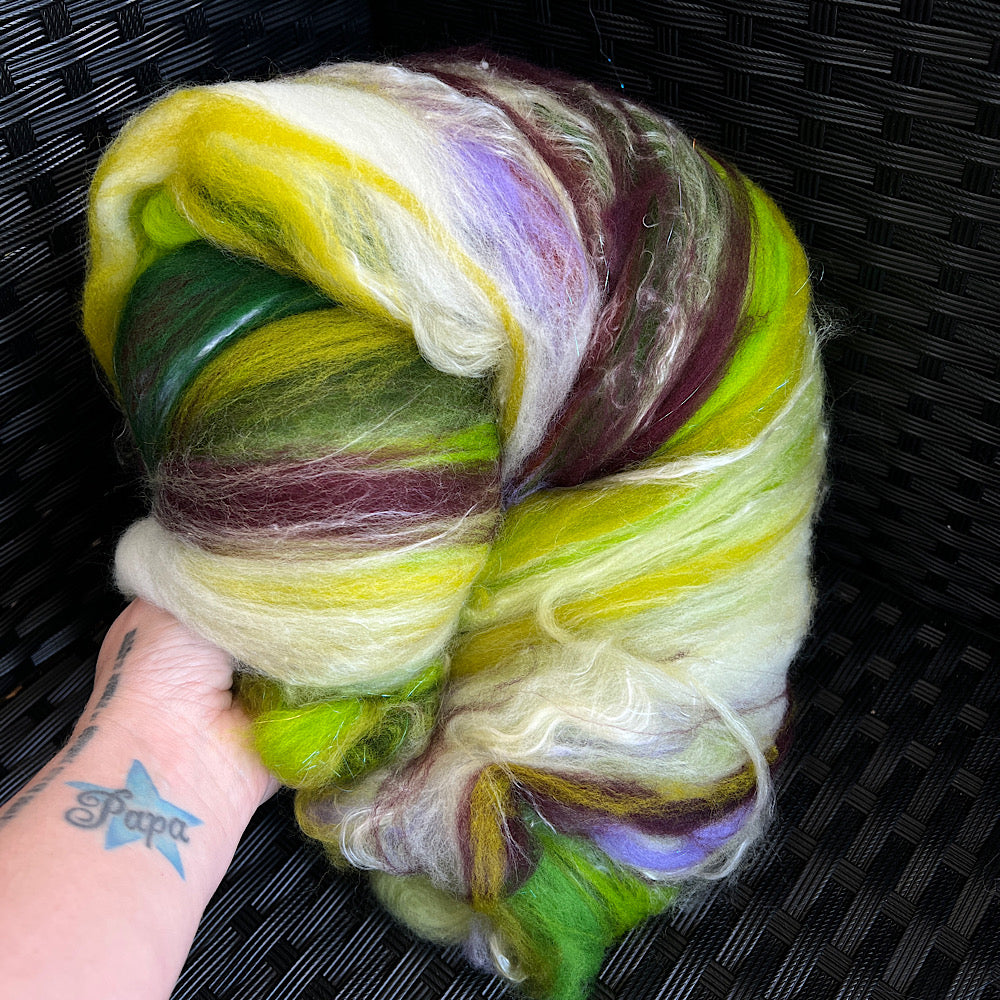 Batt for spinning yarn