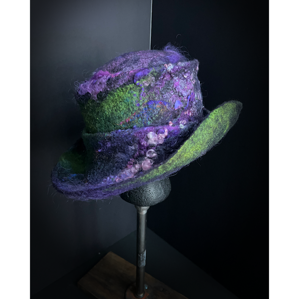 Felted hat size 23.5”